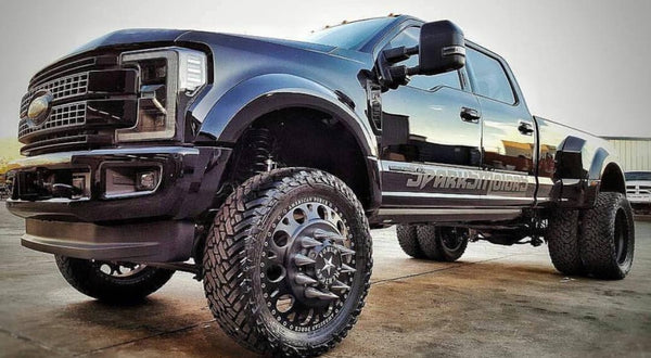 DUALLY SEMI TRUCK STEEL LUG NUTS WITH BILLET ALUMINUM 33MM SPIKE CAP (40PC SET) // PART # LGC100